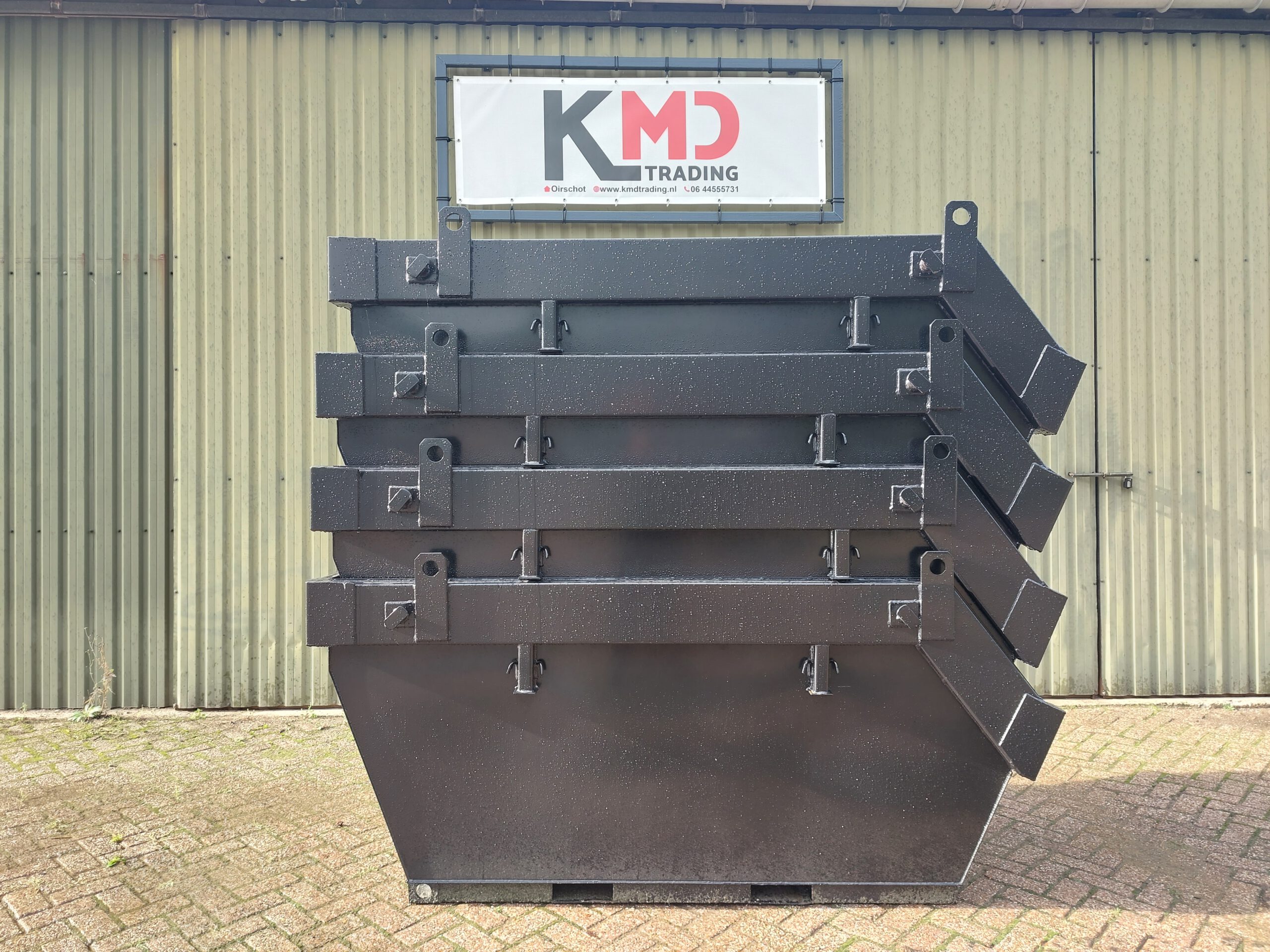 Zwarte portaal containers 2,5m3