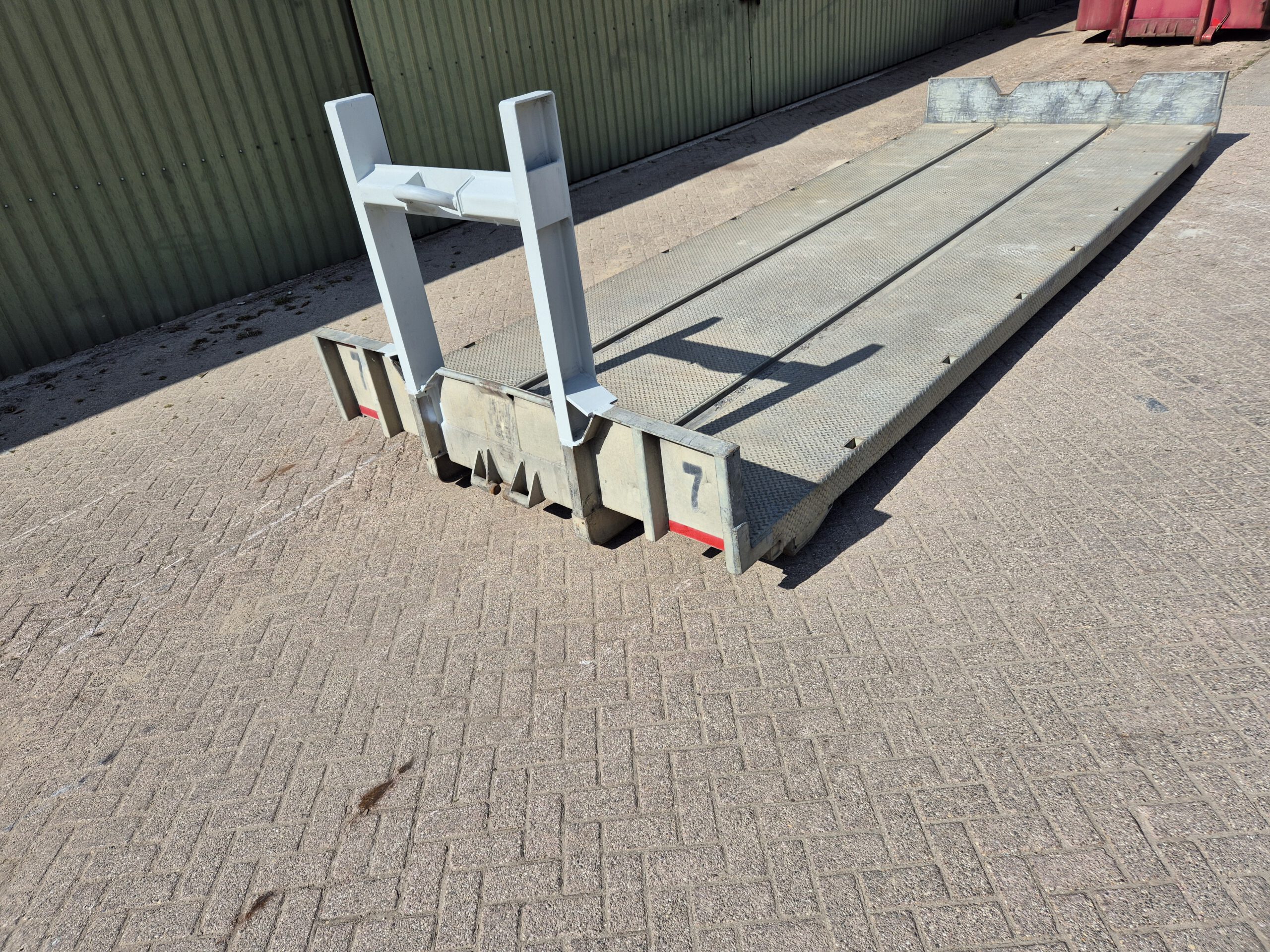 Gebruikte haakarm laadvloer - 7m x 2,5m - grijs - Afbeelding 2