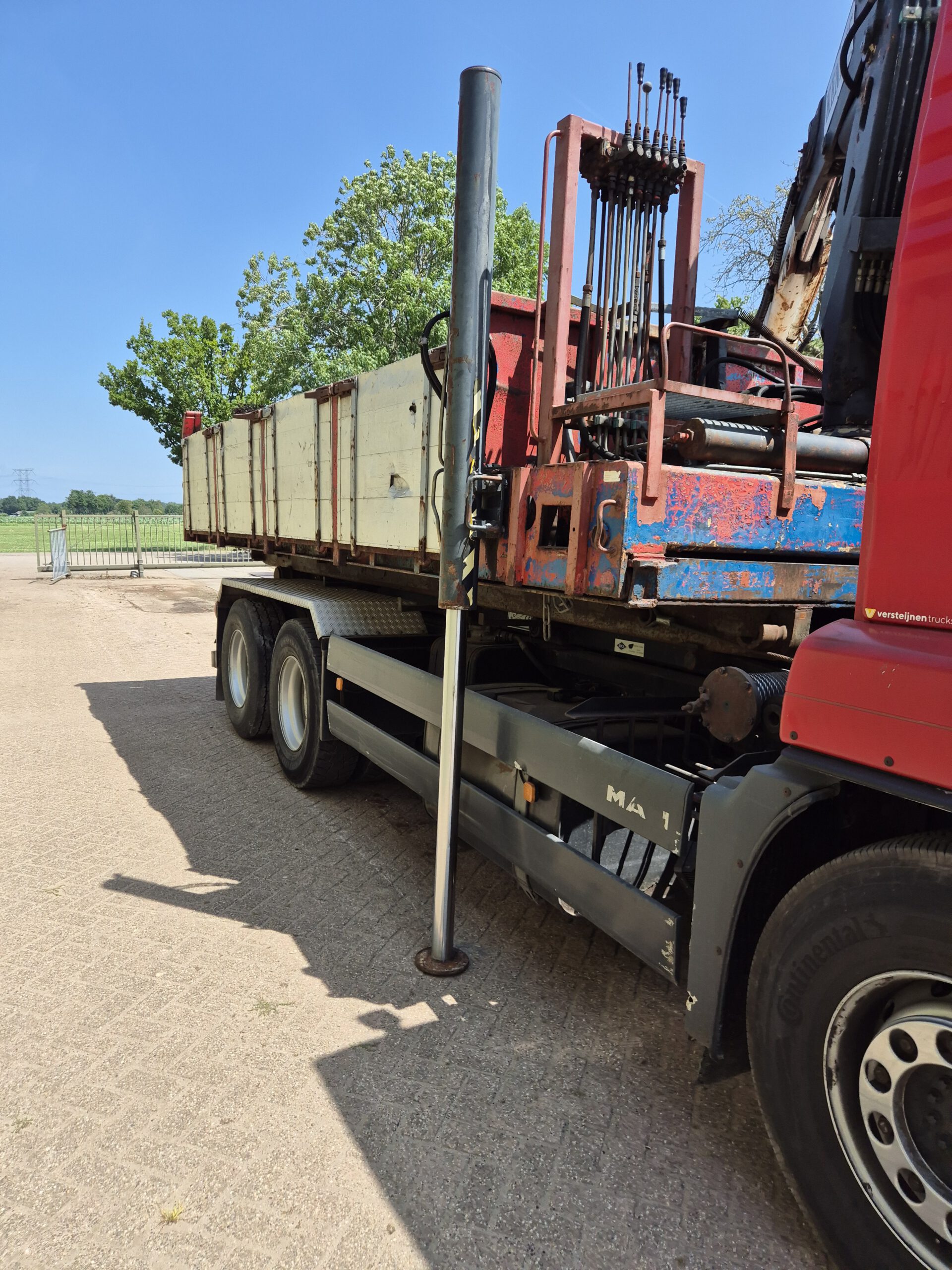 Gebruikte container met kraan - 6m - grijs/rood - Afbeelding 11