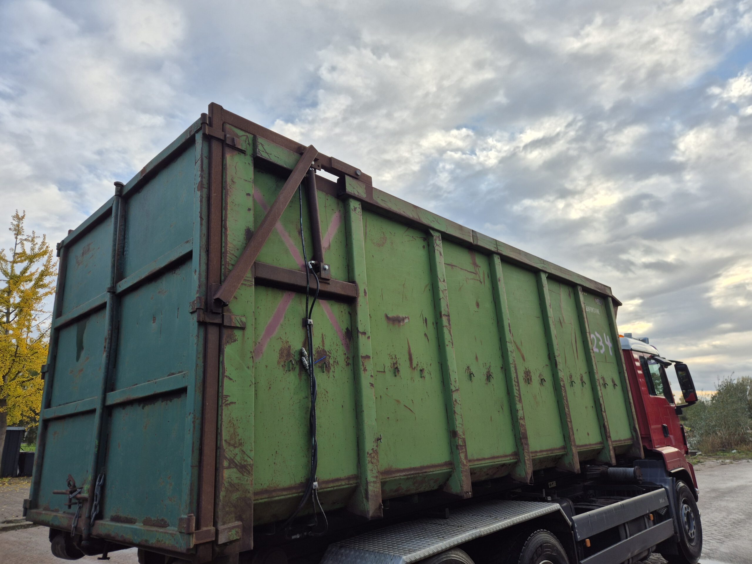 Haakarm silage container met hydraulische klep - 30m³ - 6m - groen - Afbeelding 8